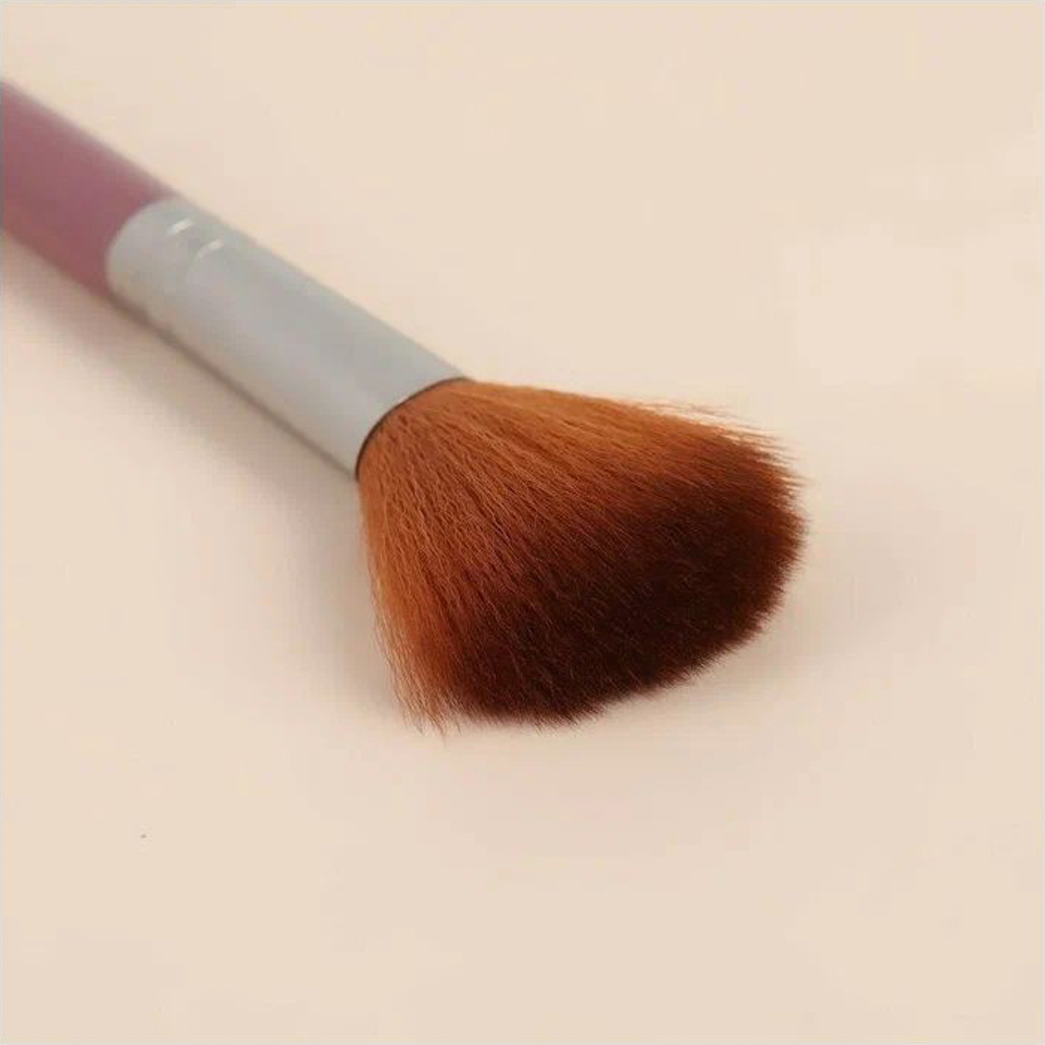 Кисть д/пудры и румян 14,5см скруг 35/30 МИКС пакет QF 4428701