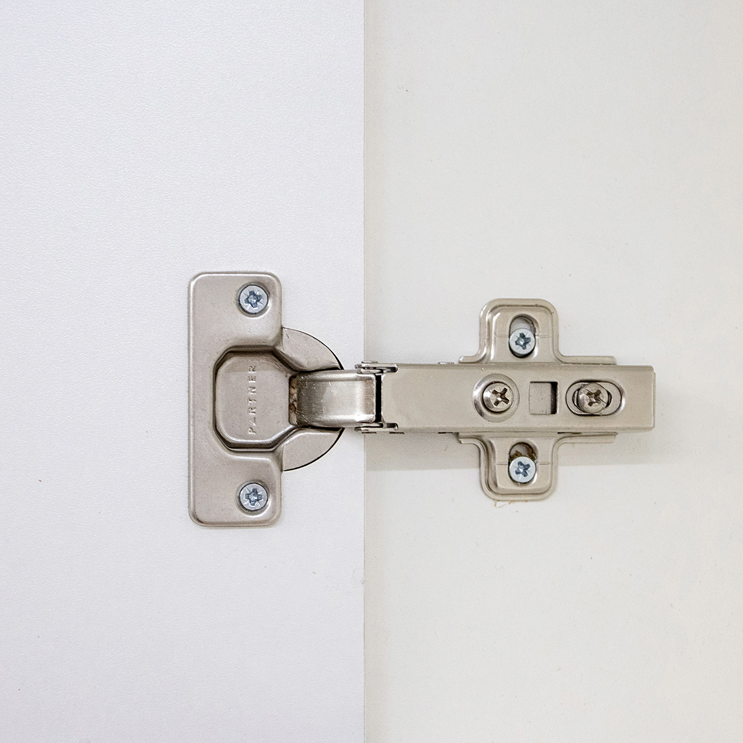 Шкаф навесной 500х676х290 мм BROZEX-WOOD Liberty, с дверцей, белый