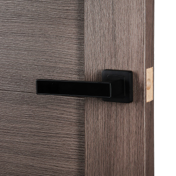 Дверь межкомнатная остекленная ЦАРГИ Х4 Неаполь темный/черное стекло 700 мм Двери ГУД *1